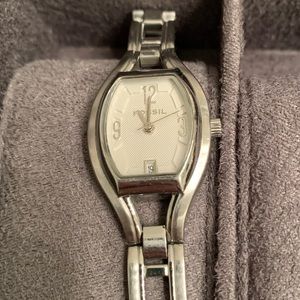 Silver fossil watch with bracelet style band